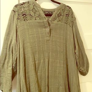 Gauze green dress with pockets